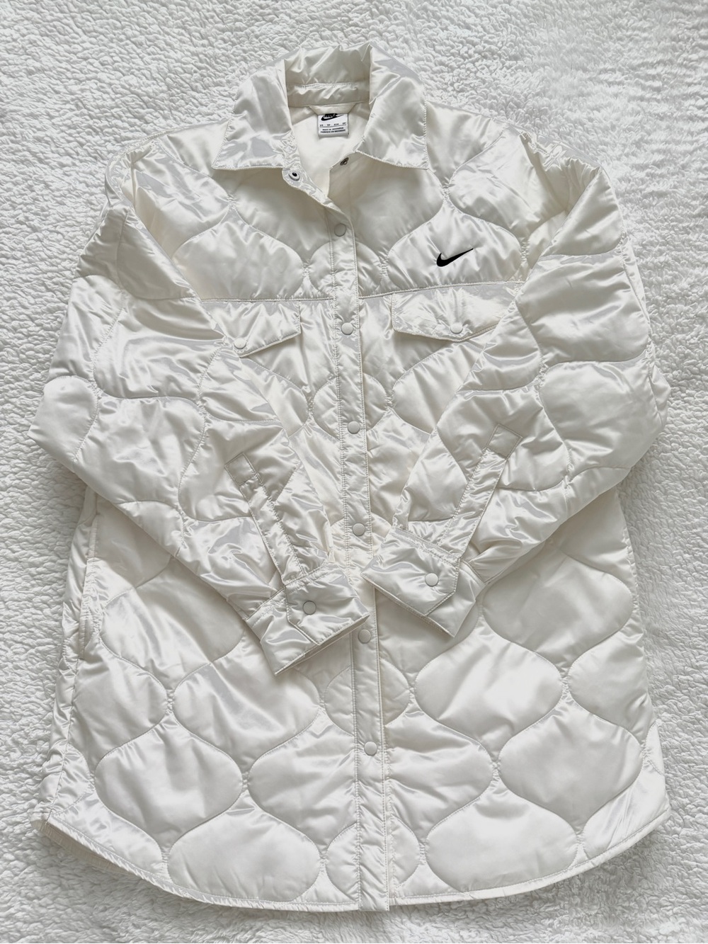 Nike oversized quilted puffer jacket Women’s size XS